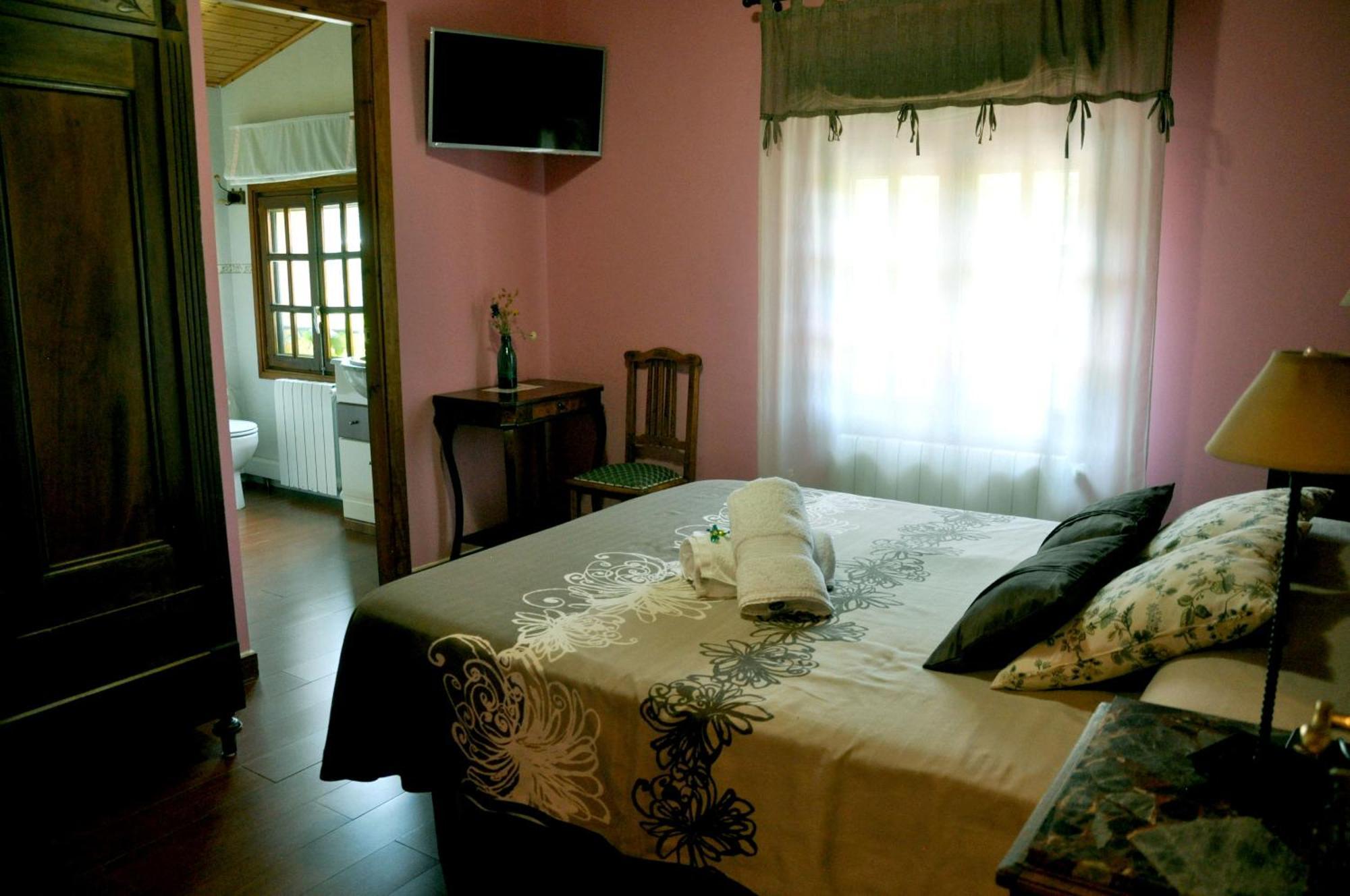 Отель Casa Rural Moli De Fornols Экстерьер фото