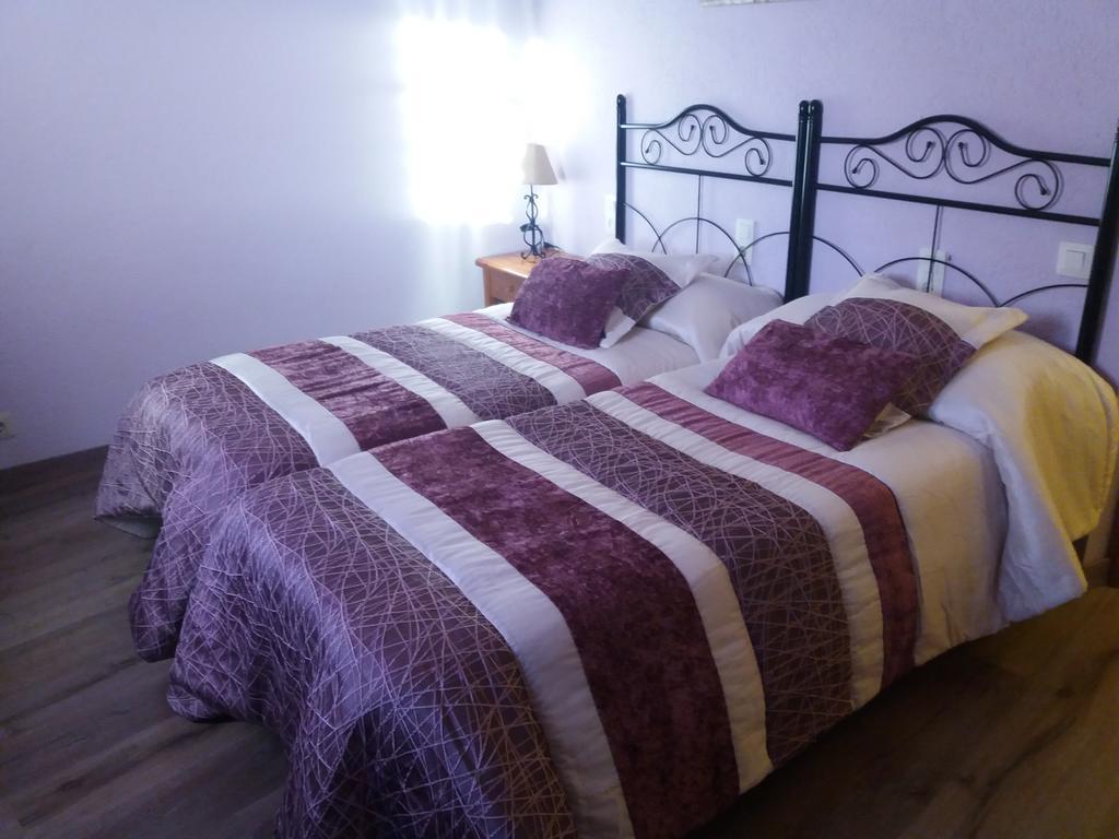 Отель Casa Rural Moli De Fornols Экстерьер фото