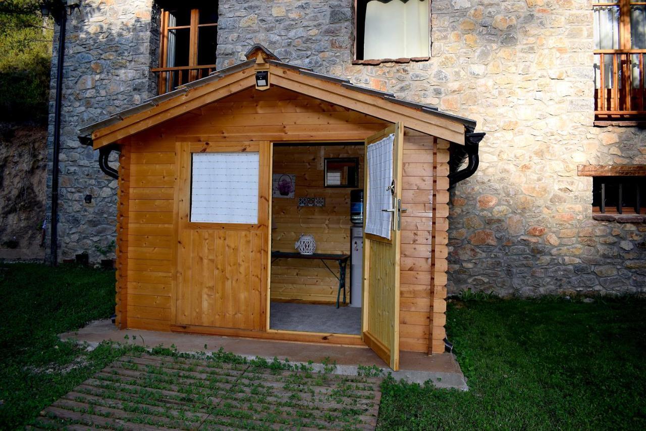Отель Casa Rural Moli De Fornols Экстерьер фото
