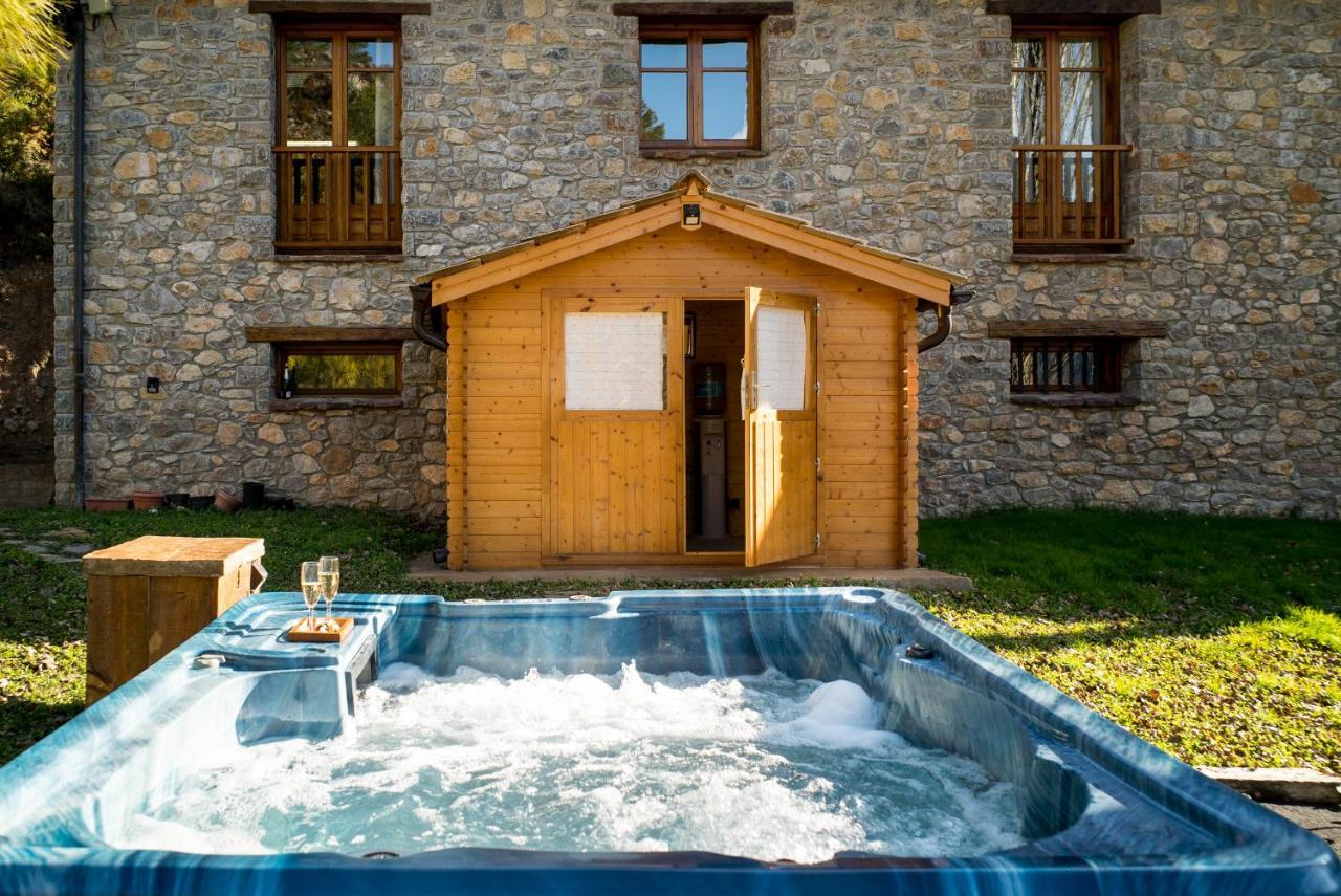 Отель Casa Rural Moli De Fornols Экстерьер фото